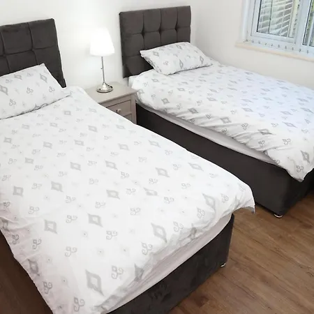 Cosy 3-Bed Bungalow Nec Airport Close To Amenities Birmingham Exterior photo