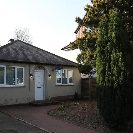 Cosy 3-Bed Bungalow Nec Airport Close To Amenities Birmingham Exterior photo